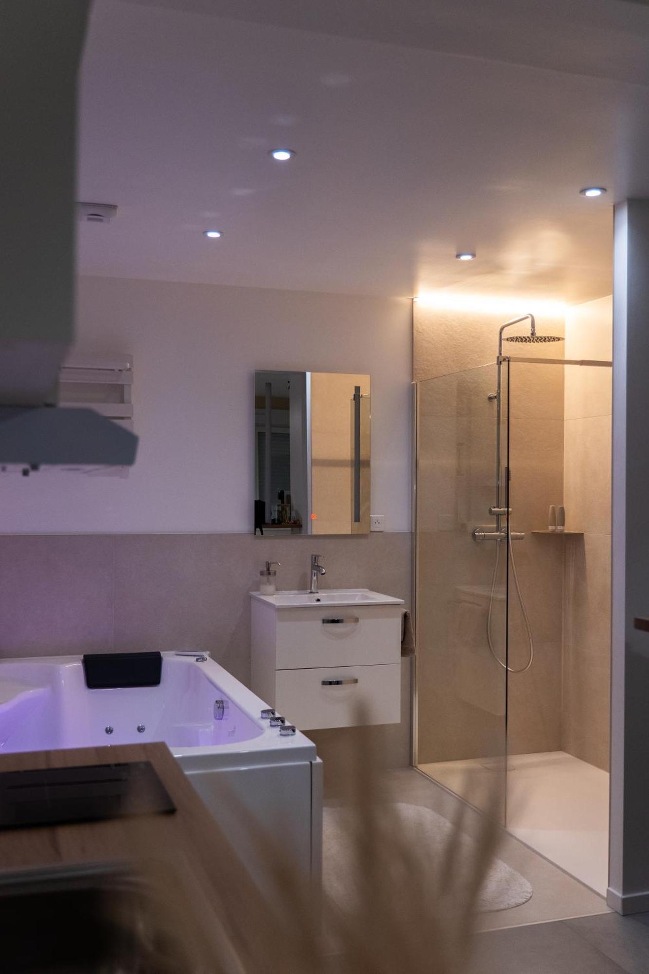 Zen Et Romantique Room - Harmonie Moulins  Exterior foto